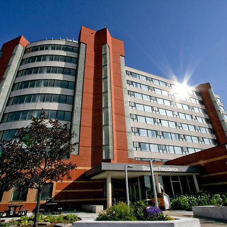 Humber College North Campus Residence แบรมพ์ตัน ภายนอก รูปภาพ