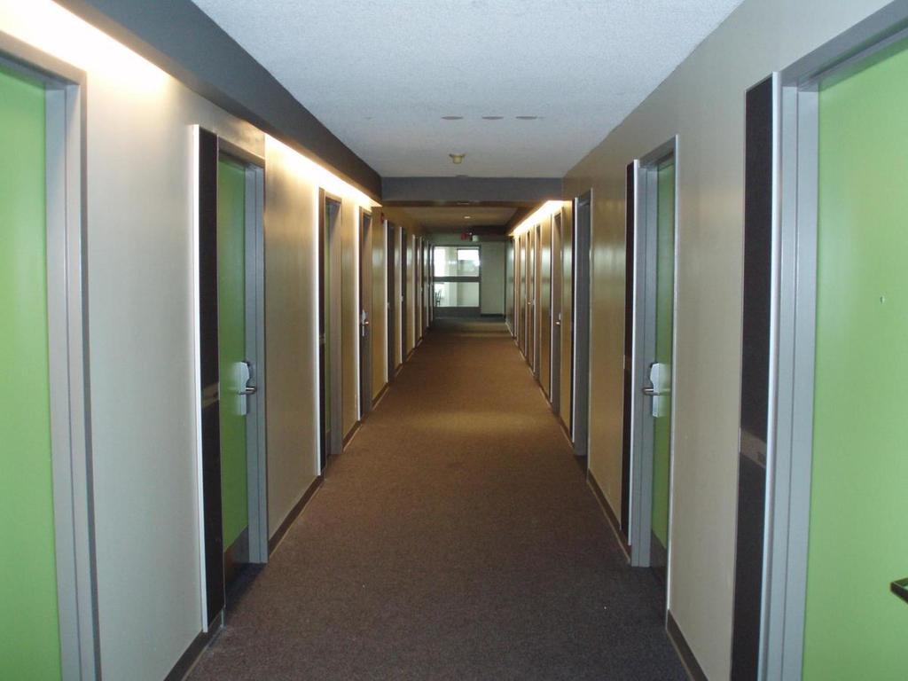 Humber College North Campus Residence แบรมพ์ตัน ภายนอก รูปภาพ