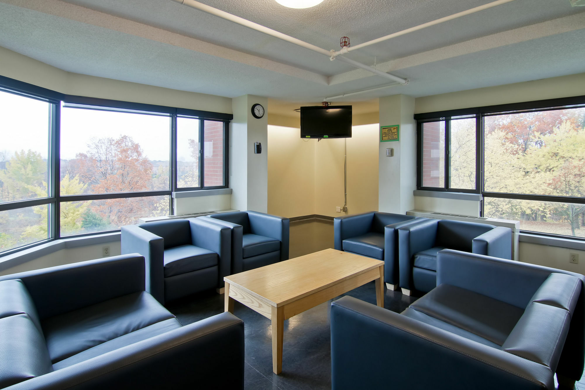 Humber College North Campus Residence แบรมพ์ตัน ภายนอก รูปภาพ