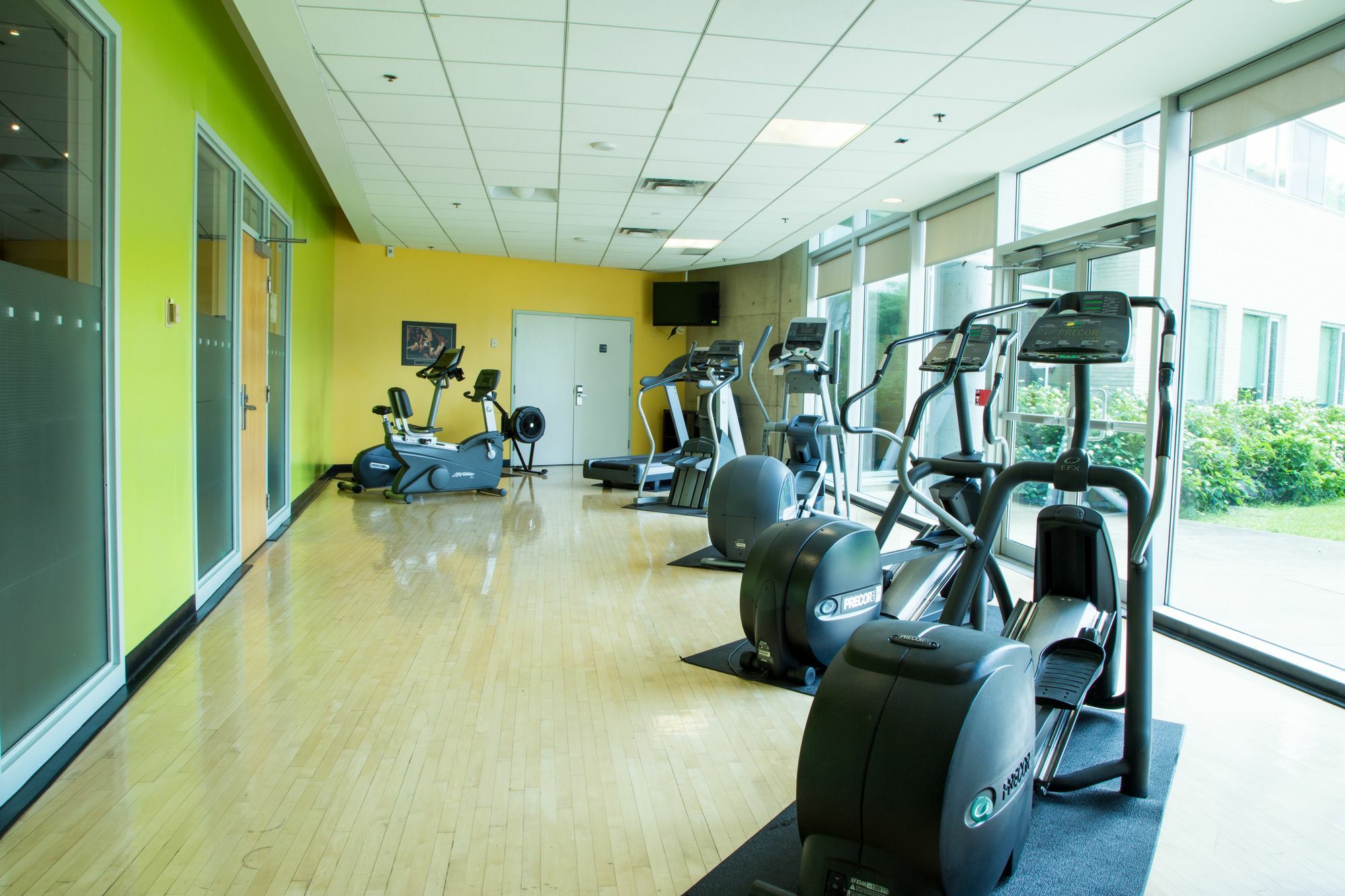Humber College North Campus Residence แบรมพ์ตัน ภายนอก รูปภาพ